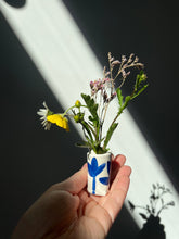 Load image into Gallery viewer, Wild Land Bud Vases SS
