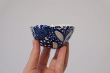 Load image into Gallery viewer, Secret Garden Bird Pinch Pot