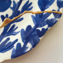 Load image into Gallery viewer, Kintsugi Garden Porcelain Plate 15cm I