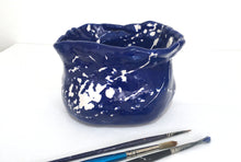 Load image into Gallery viewer, Artists' Pot