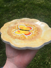 Load image into Gallery viewer, Sunlight Butterfly Plate 16cm
